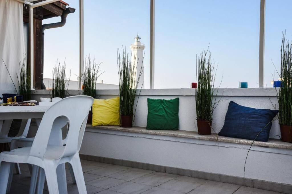 La Terrazza Di Alcino Apartment Torre Canne Bagian luar foto